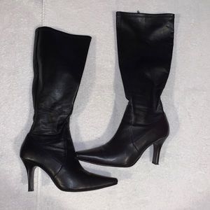 Alfani black leather heeled boots size 7.5